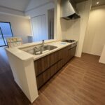 お料理しながら会話も弾む対面式キッチンです